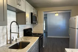 40 Portland Ave, Old Lyme, CT 06371 - Photo 33