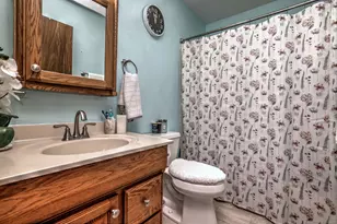 1 Pond Hollow Dr, Hamden, CT 06518 - Photo 27