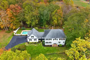 23 Horsebarn Ln, Madison, CT 06443 - Photo 3