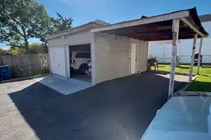 215 Summerfield Ave, Bridgeport, CT 06610 - Photo 39