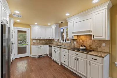 172 Oakland Street, Bristol, CT 06010 - Photo 7