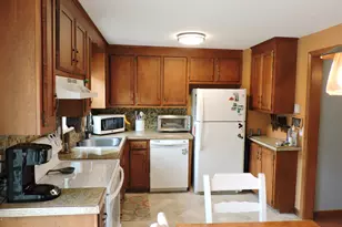 2 St Marc Cir, South Windsor, CT 06074 - Photo 7