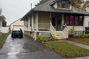 1198 Wells Pl, Stratford, CT 06615 - Photo 3