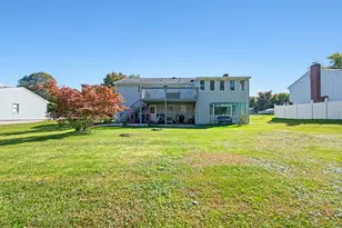 211 Fairlane Dr, Wethersfield, CT 06109 - Photo 39