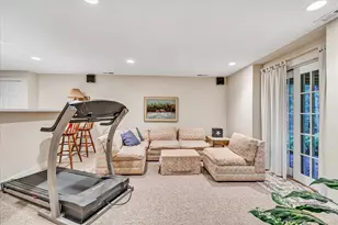 26 Bunker Hill Cir, Shelton, CT 06484 - Photo 33