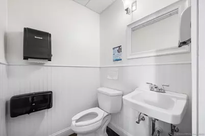 10 Railroad Avenue, Norwich, CT 06360 - Photo 13