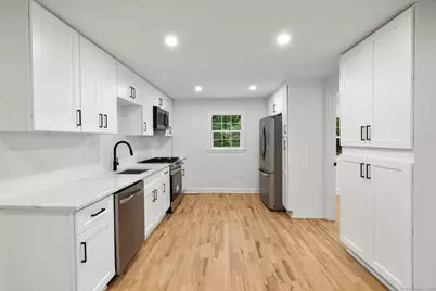 57 Hermitage Lane, North Haven, CT 06473 - Photo 7