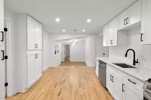 57 Hermitage Ln, North Haven, CT 06473 - Photo 9