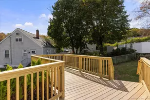 115 Cooper Dr, Waterbury, CT 06704 - Photo 17