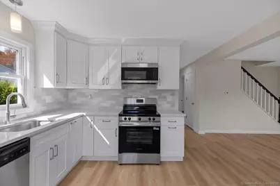 115 Cooper Drive, Waterbury, CT 06704 - Photo 3