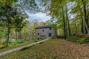 38 W Mountain Ln, Roxbury, CT 06783 - Photo 3
