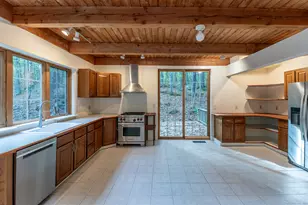 38 W Mountain Ln, Roxbury, CT 06783 - Photo 9