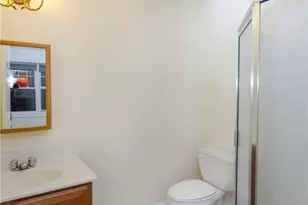 527 West Thames St, Norwich, CT 06360 - Photo 17