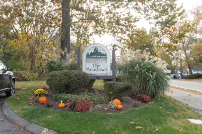 7 West Meadow Lane #5, Middletown, CT 06457 - Photo 1