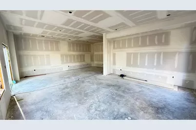 4 Elwell Place, Danbury, CT 06810 - Photo 5