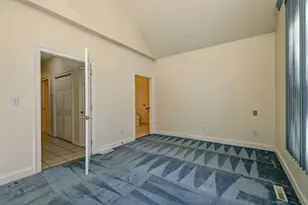 25 Southwick Ct N, Milford, CT 06461 - Photo 25