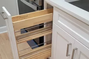 160 Fairfield Woods Rd, Fairfield, CT 06825 - Photo 9