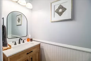 37 Faith Ln, Danbury, CT 06810 - Photo 21