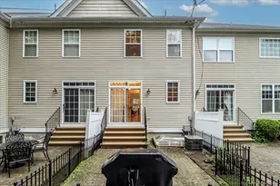 37 Faith Ln, Danbury, CT 06810 - Photo 3