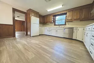 160 Wolcott St, Bristol, CT 06010 - Photo 15