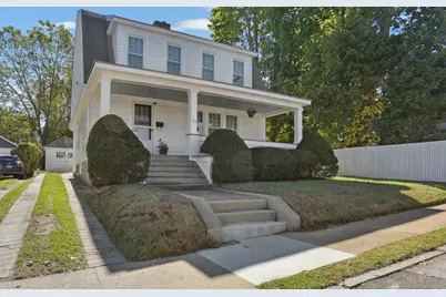 152 Blydenburg Avenue, New London, CT 06320 - Photo 1