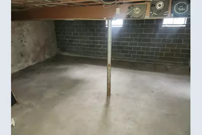 38 Clifton Avenue, Ansonia, CT 06401 - Photo 11