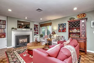 24 Alice Dr, Bloomfield, CT 06002 - Photo 11