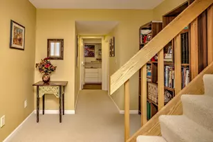 24 Alice Dr, Bloomfield, CT 06002 - Photo 31