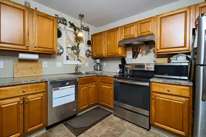 146 Coach Circle #5, Naugatuck, CT 06770 - Photo 11