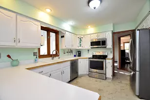 14 Cambridge Cir, New Milford, CT 06776 - Photo 13