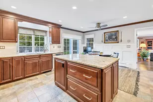 105 Charter Oak Rd, Fairfield, CT 06824 - Photo 5