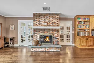 105 Charter Oak Rd, Fairfield, CT 06824 - Photo 15