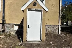 10 Hill St, New Canaan, CT 06840 - Photo 9