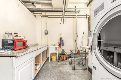 23 Lafayette Circle, Bridgeport, CT 06604 - Photo 11