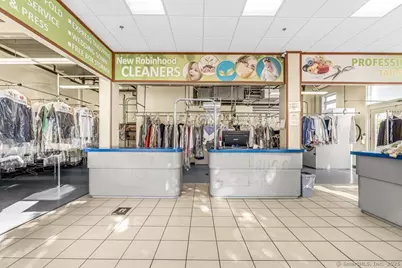 23 Lafayette Circle, Bridgeport, CT 06604 - Photo 7