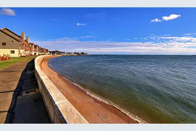 2 Old Town Highway #39, East Haven, CT 06512 - Photo 5