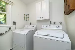 22 Hastings Ln, Stamford, CT 06905 - Photo 17