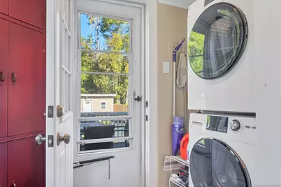 47 Phillips Street, New London, CT 06320 - Photo 25