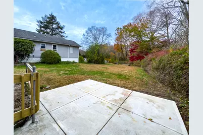 1814 Newfield Avenue #Cottage, Stamford, CT 06903 - Photo 11