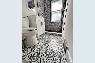 7 Willoughby Street, Bristol, CT 06010 - Photo 9