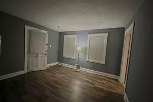 7 Willoughby St, Bristol, CT 06010 - Photo 7