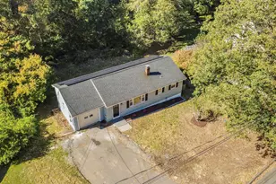 3 Horseshoe Dr, Danbury, CT 06811 - Photo 3