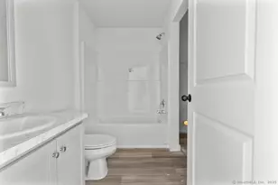 55 Sugar St, Newtown, CT 06470 - Photo 11