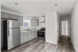 55 Sugar St, Newtown, CT 06470 - Photo 3