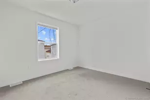 55 Sugar St, Newtown, CT 06470 - Photo 13