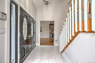 91 Angela Dr, East Haven, CT 06512 - Photo 7