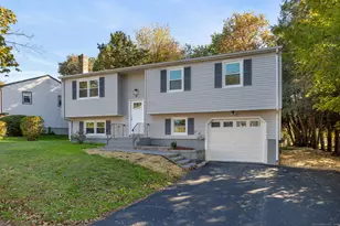 36 Red Fox Ln, Meriden, CT 06451 - Photo 3