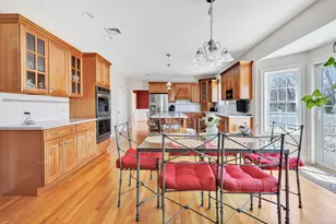 71 Old Dairy Ln, Shelton, CT 06484 - Photo 7