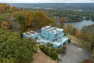 35 Skyline Dr, Sherman, CT 06784 - Photo 3