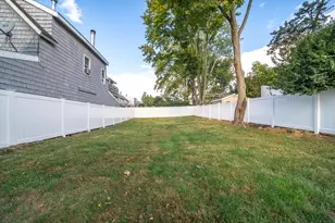 78 Warren St, Stamford, CT 06902 - Photo 37